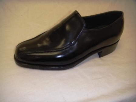 View Tony's Bespoke Shoes & Leather Footwear In The Gallery